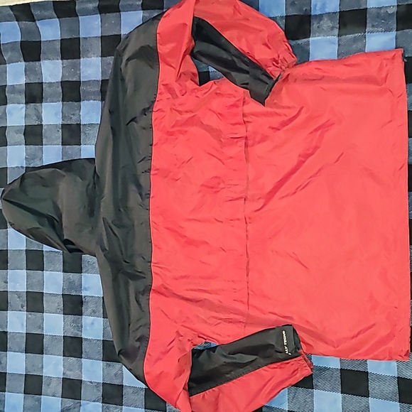Helly Hansen. Helly-tech. Premium wind/rain breaker. Men's size XXL - Picture 13 of 16